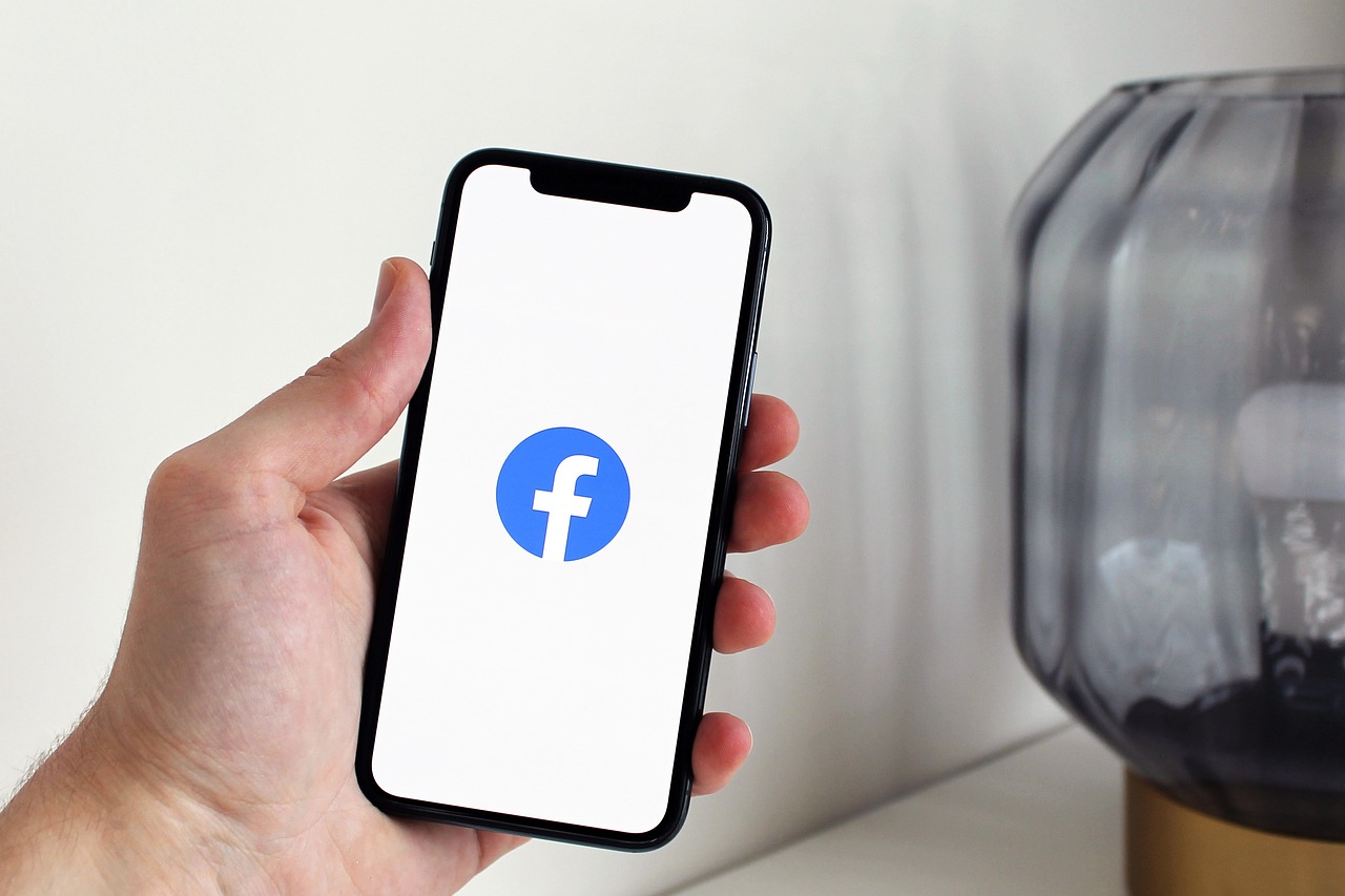 How to Utilize Social Trading in Cryptocurrency Markets